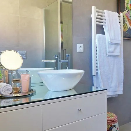 One-bedroom In 에수투릴